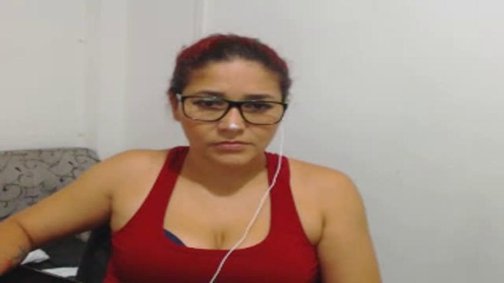 ariana_red