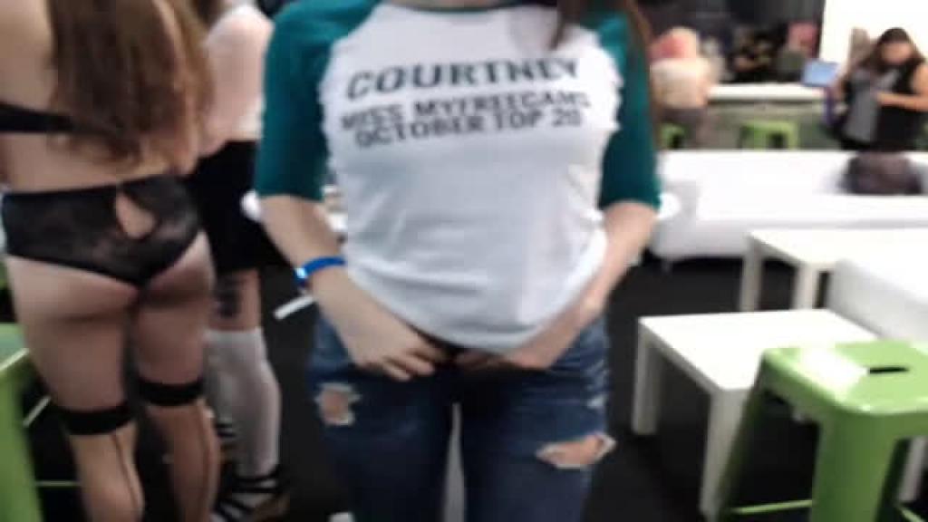 Courtney [2016-11-04 23:26:15]