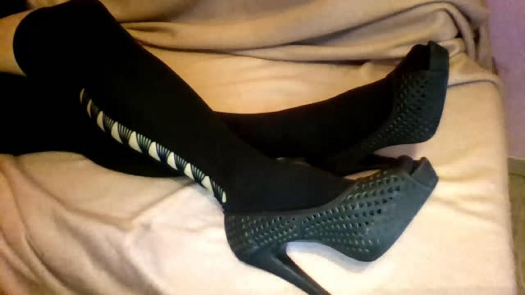 feetfetisssh [2016-10-18 02:55:35]