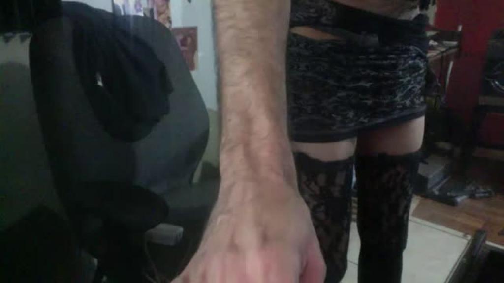 showyourdickshowmydick [2016-12-06 15:20:18]
