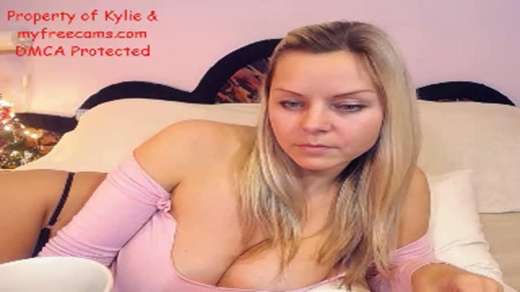 BlondeKylie [2016-12-17 22:51:25]