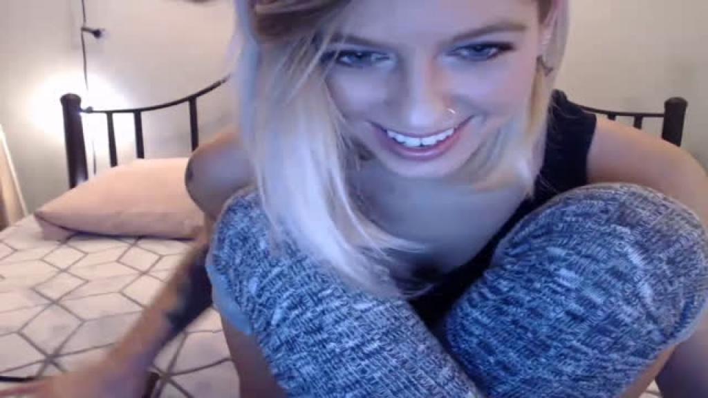 SexyLittleE MyFreeCams [2017-08-10 00:55:14]