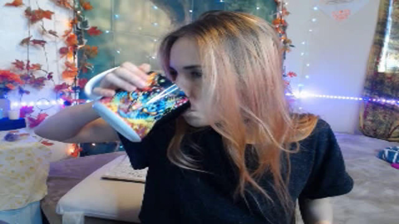 AutumnKayy  [2016-10-25 23:39:24]