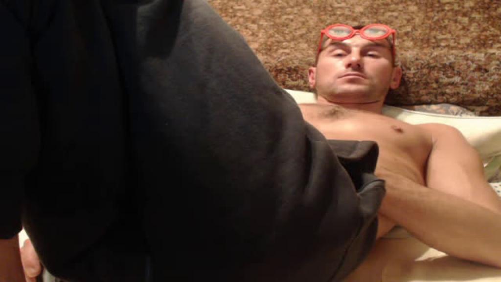 Strapfist3000 [2016-10-17 02:38:32]