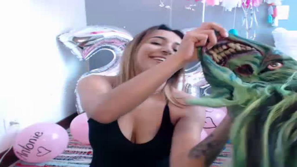 birthdaytania