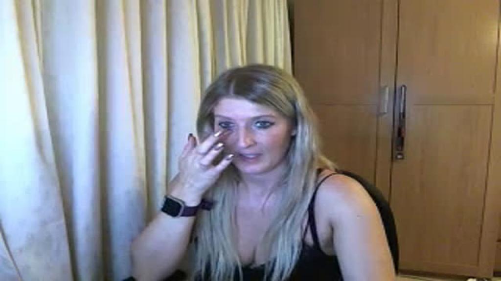 sexyblonde84