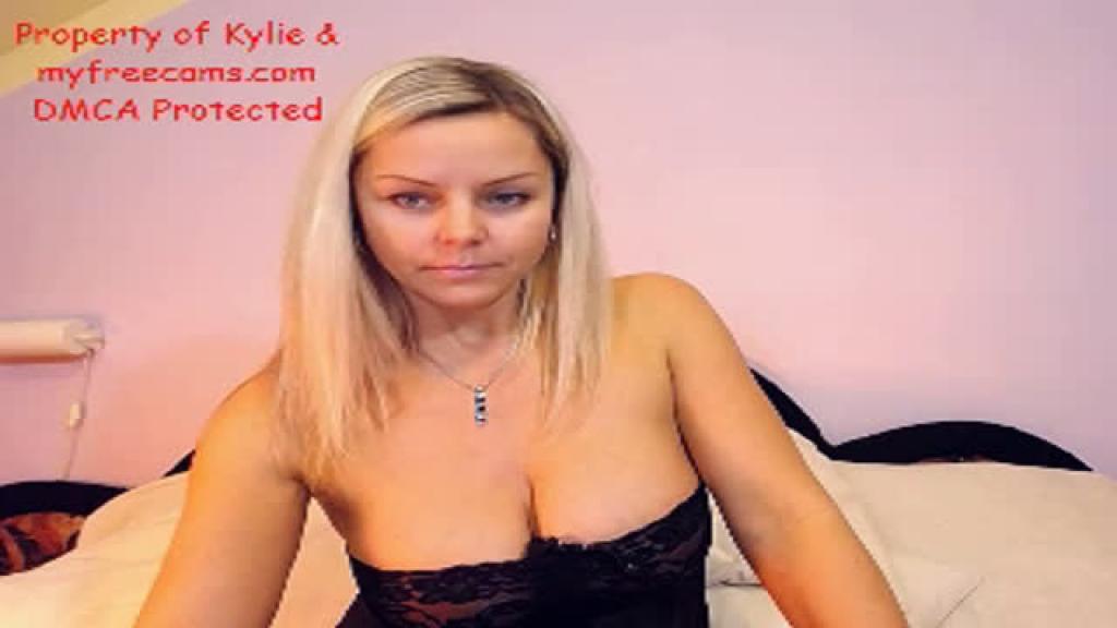 BlondeKylie [2016-11-26 22:15:43]