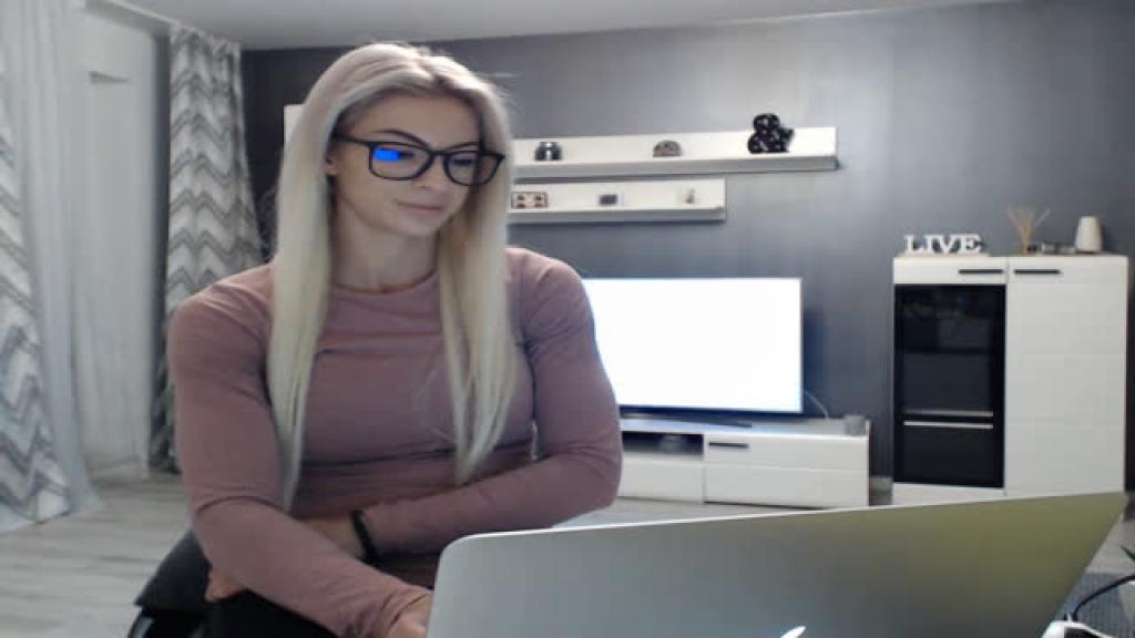Sexylicious21 [2018-04-27 21:11:50]