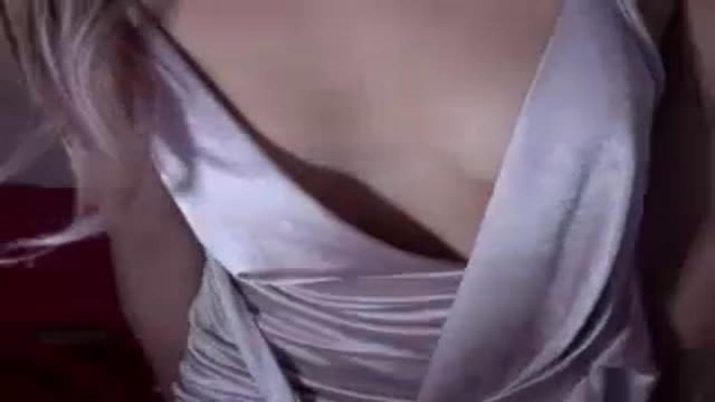 Naughtyy_Minx [2017-07-04 17:20:38]