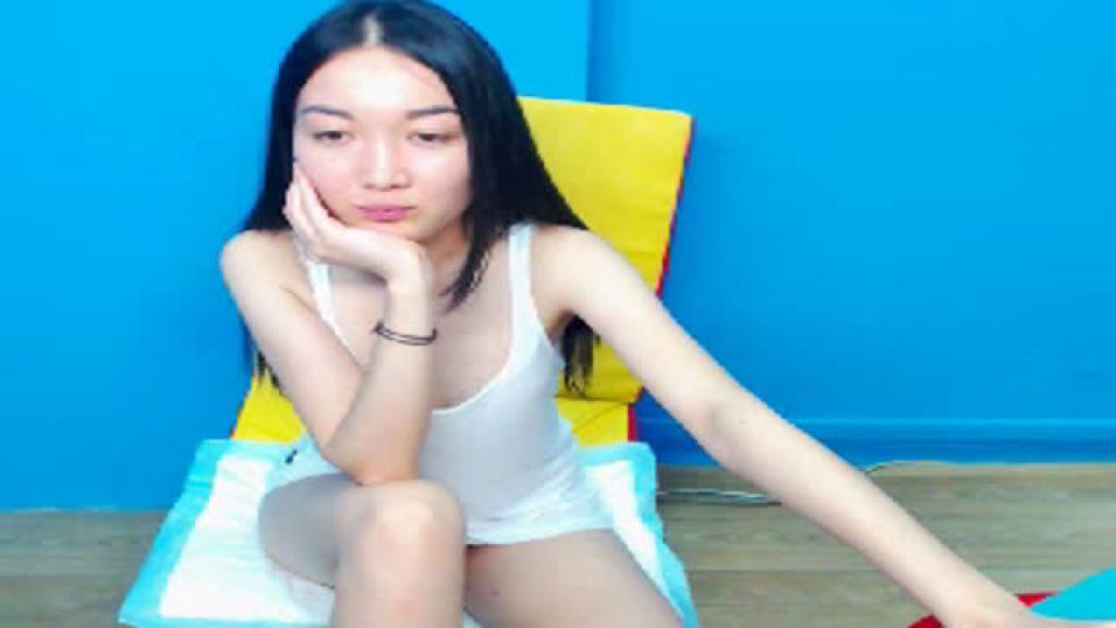 AsianKisss [2017-06-08 20:18:32]