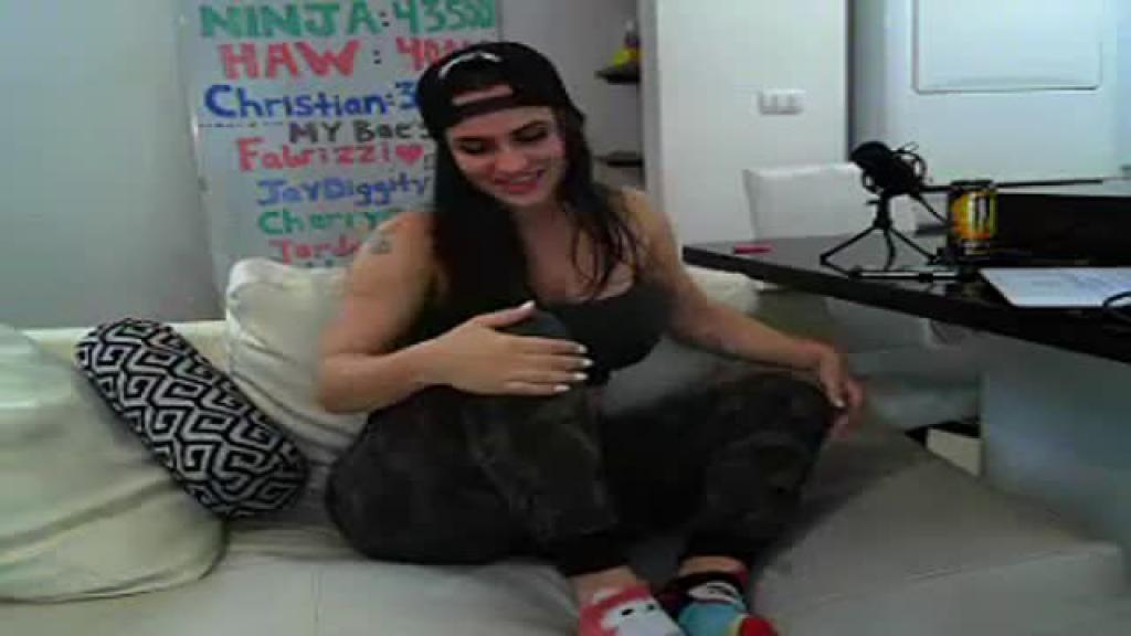BaeGotBooty MyFreeCams [2017-08-14 06:30:14]