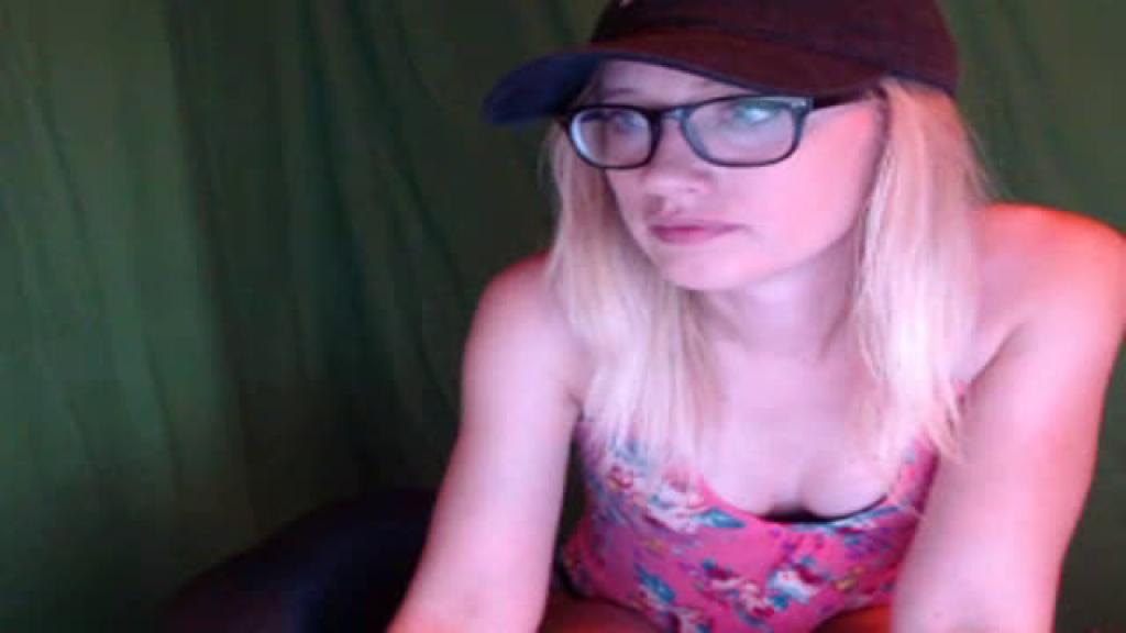 Blondie323 MyFreeCams [2017-08-17 04:55:13]