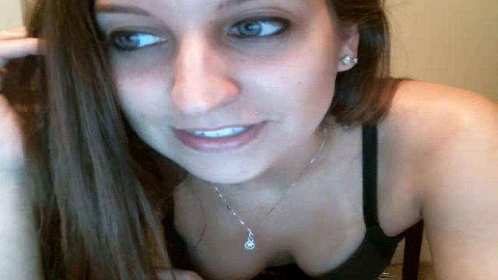 Brookebee27 MyFreeCams [2017-09-04 10:50:51]
