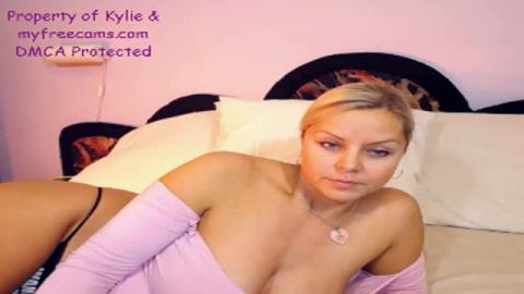 BlondeKylie  [2016-10-18 21:38:40]