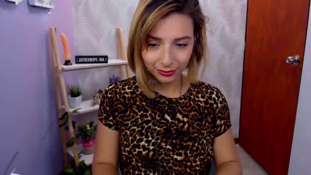 xana_peach