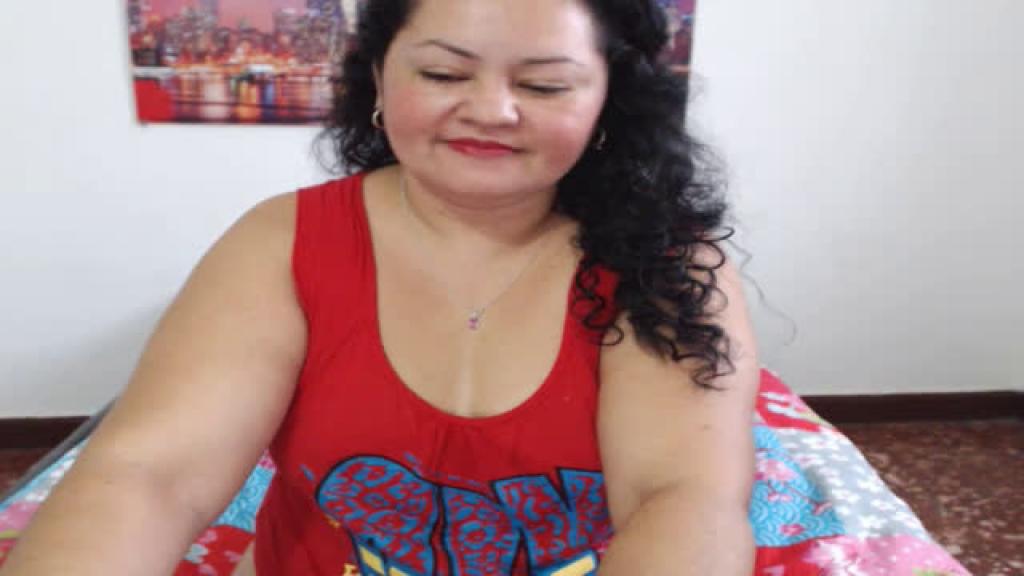 Misslatinhot [2017-06-03 15:41:10]