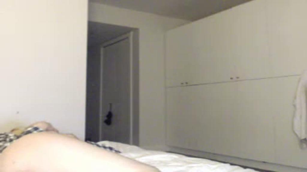 hornyunicornn MyFreeCams [2017-08-24 10:36:54]