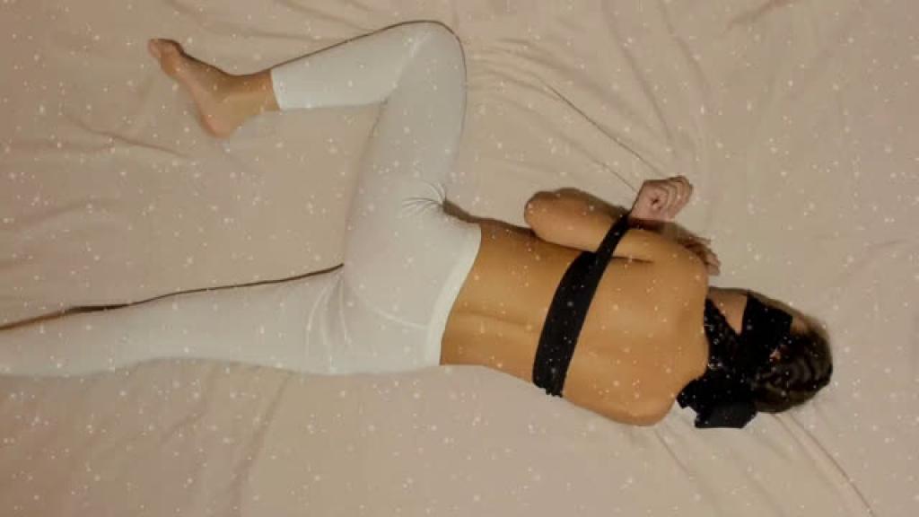 white_bunnys [2019-12-30 06:46:07]