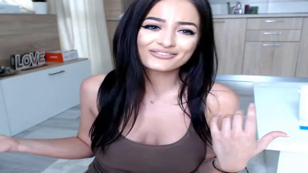 BrunetteBoo [2017-08-23 08:16:29]